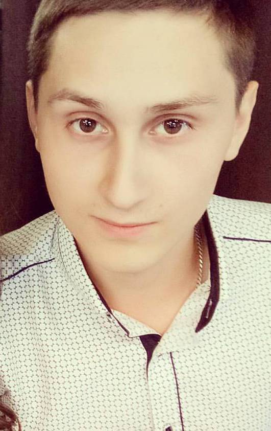 Веселов Роман